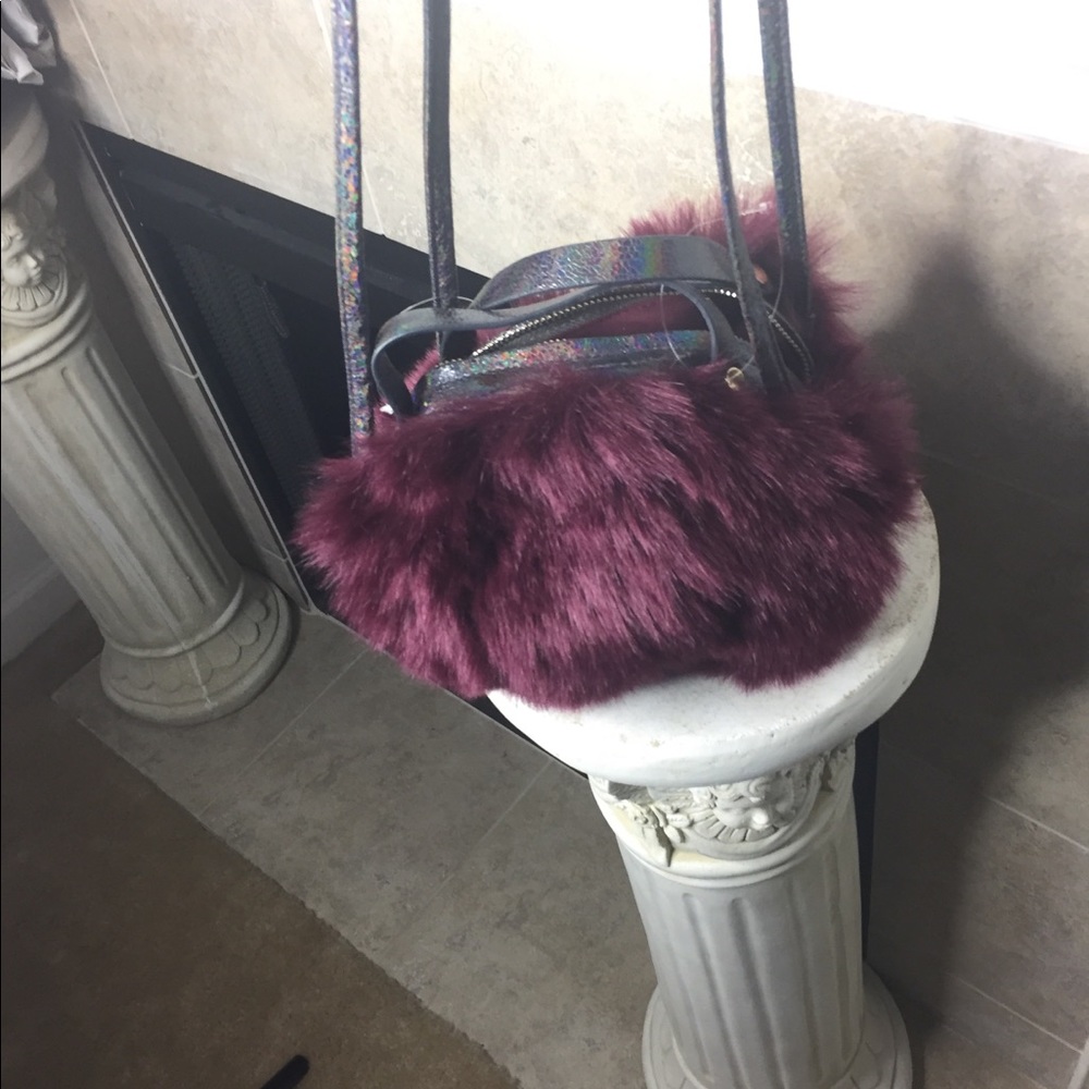 Purse - Picture 2 of 4
